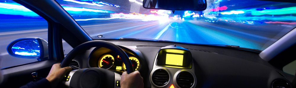 Conducir de noche: Consejos para aumentar la seguridad.