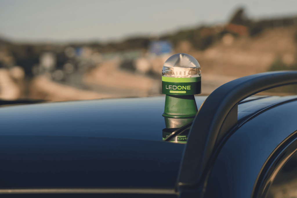 Luz de emergencia V16